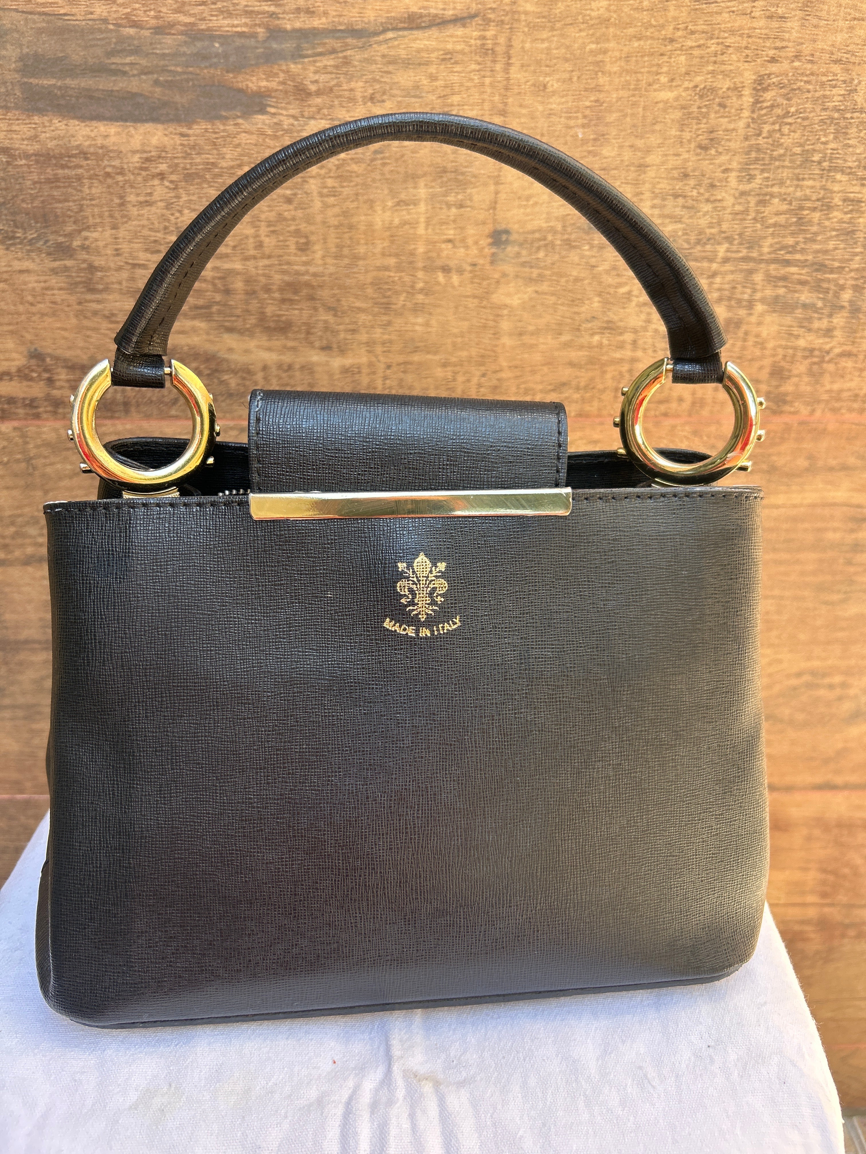 Bolsa fábricada na Itália original