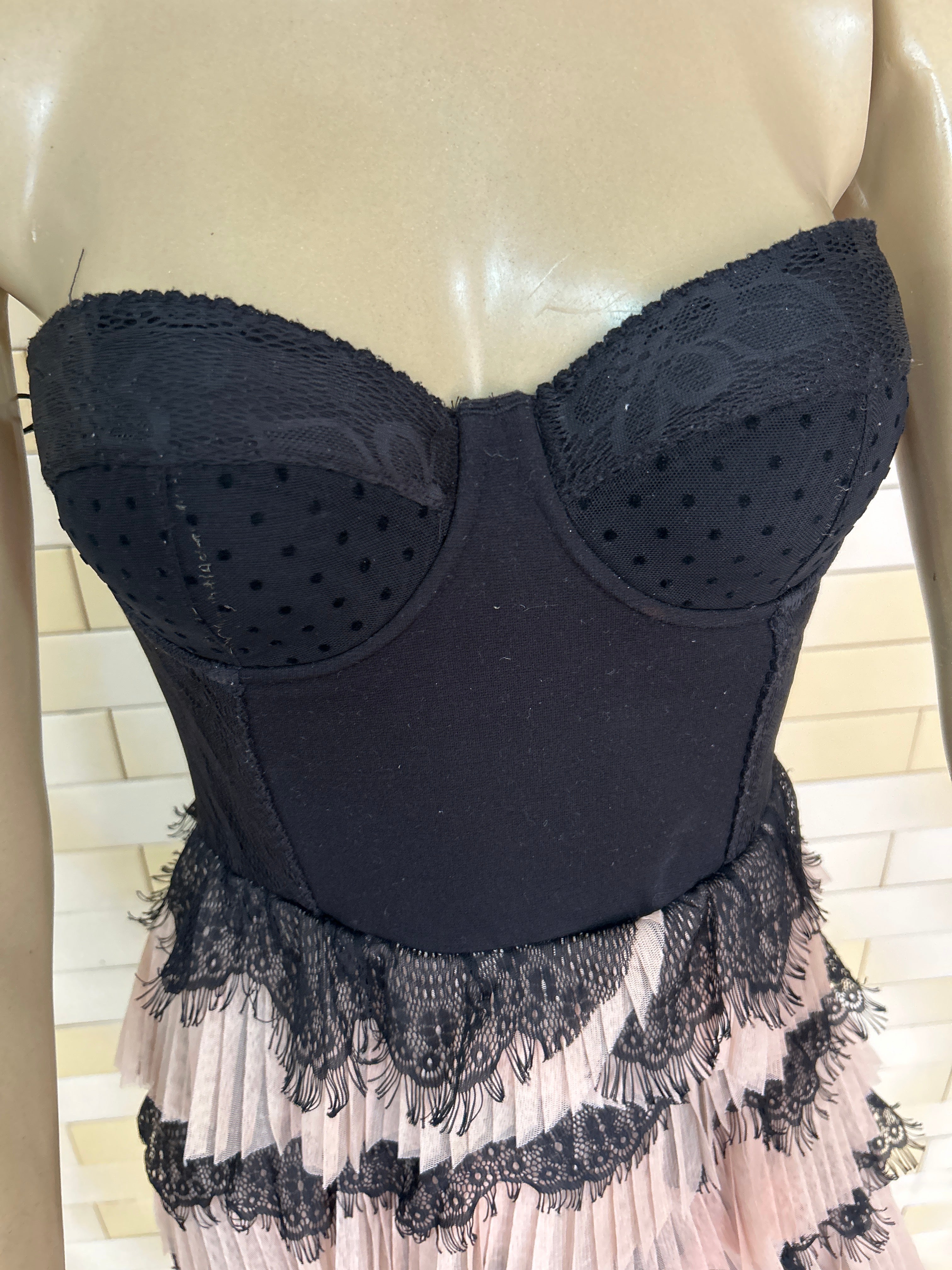 Vestido balada em Renda tomara que caia Tam p