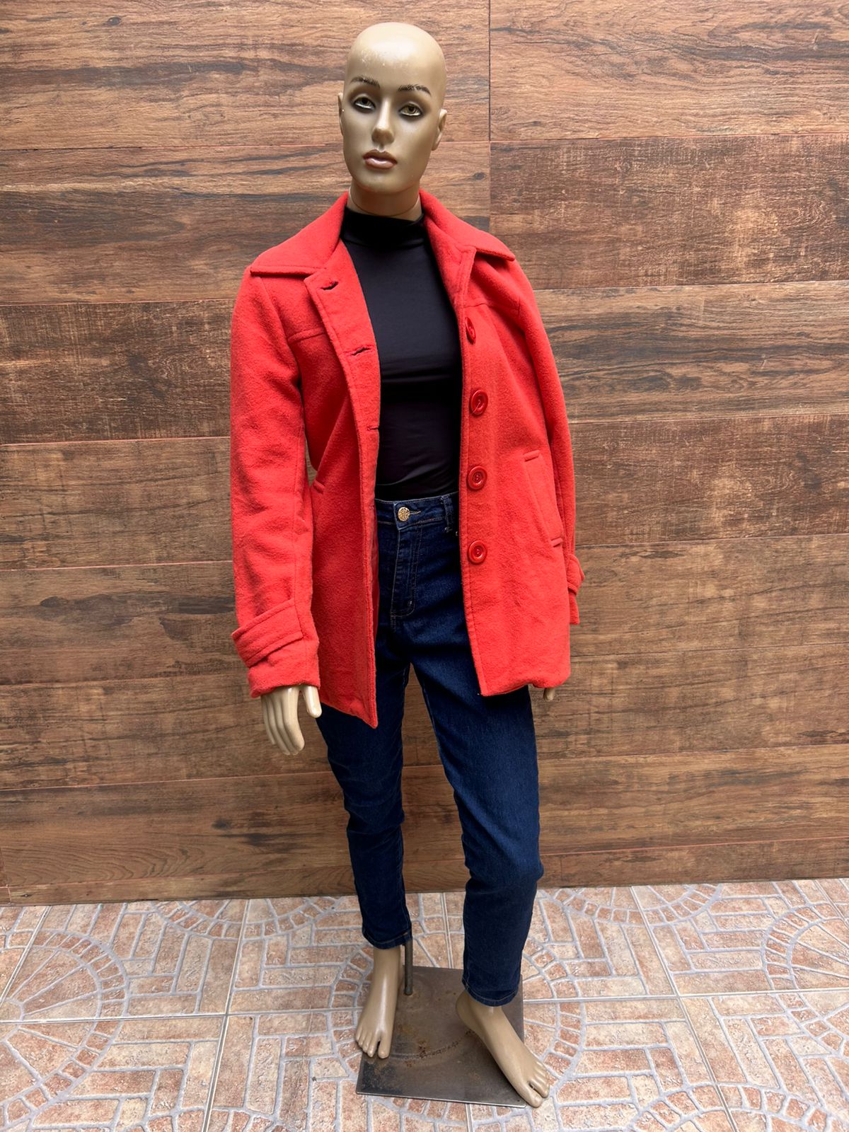 Casaco Peacoat vermelho em lã texturizada - TAM P