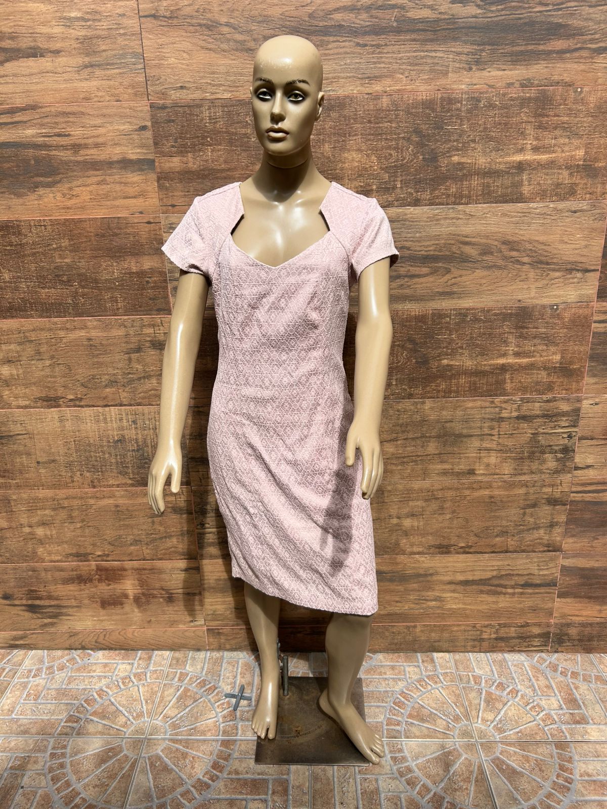 Vestido Rosa Vintage – Delicadeza Atemporal - TAM M,G