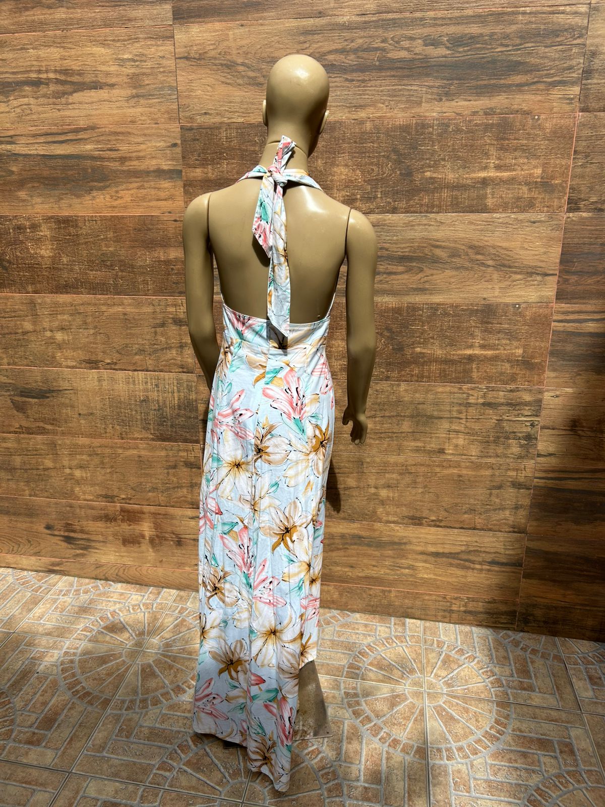 Descritivo do vestido floral - TAM P,M