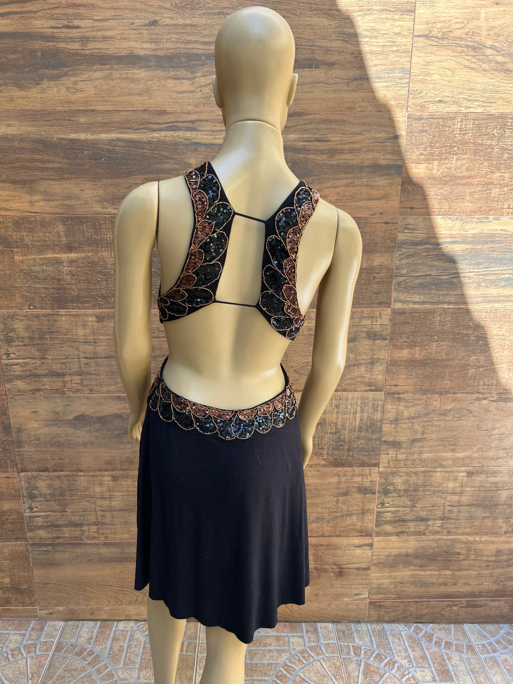 Vestido bordado a mão