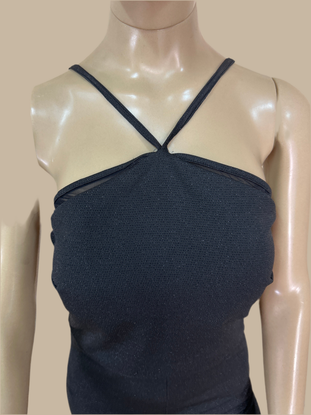 Vestido Mídi preto com leve brilho Tam M